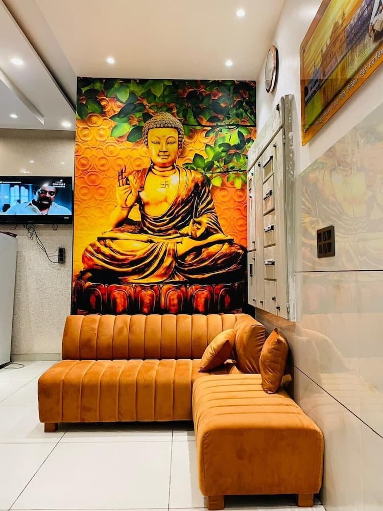 Hotel 4S Niwas