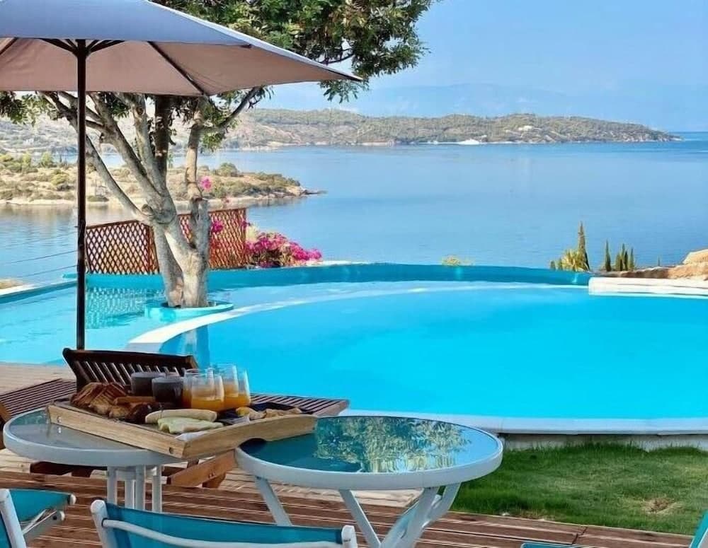 Andros 4 All Seasons Villas & Suites - Grias Pidima