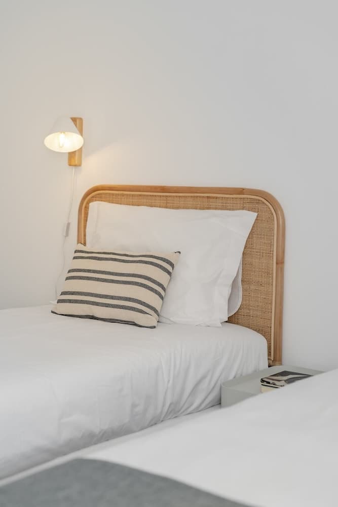 Tanoeiros Residence by An Island Apart