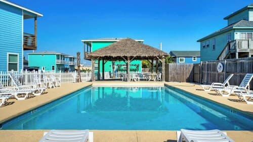 Pool Cabana, Backyard w/ Fire Pit, Walk to the Beach Villa Reel by Avantstay