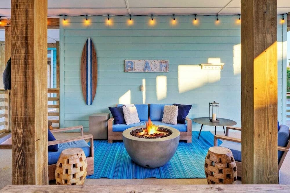 Canal Front View, Walk to Beach, Pool, Patio, Fire Pit Best Little Shore House