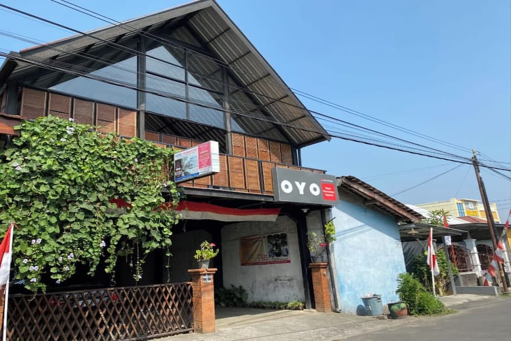 OYO 92201 Nayo Homestay Syariah