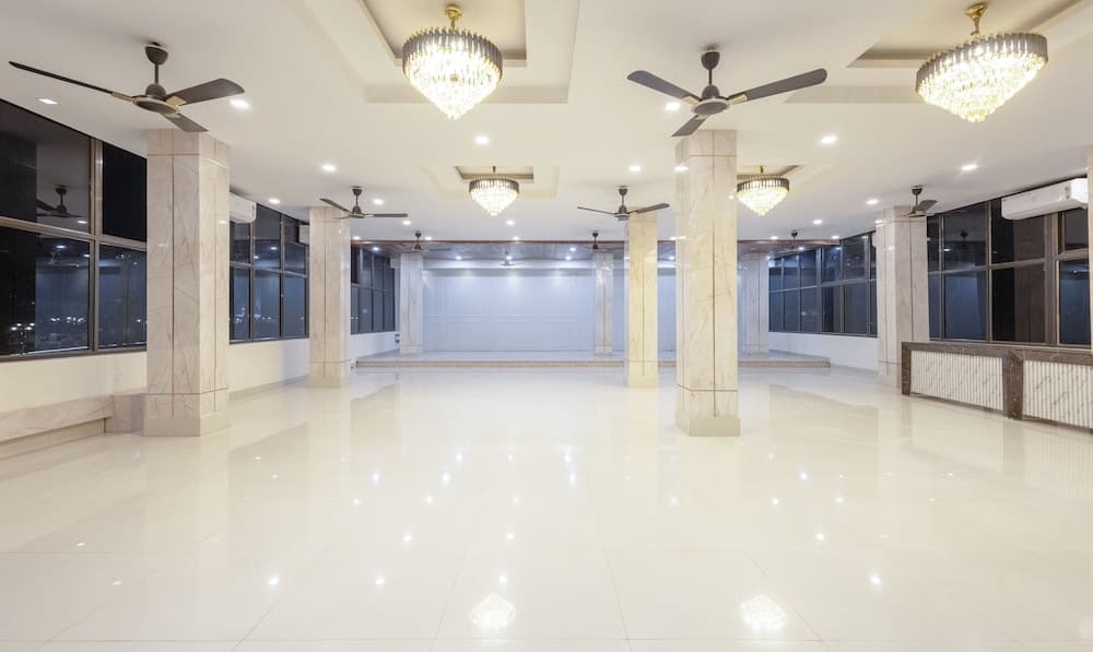 Treebo Royal Palace, Zoo Road