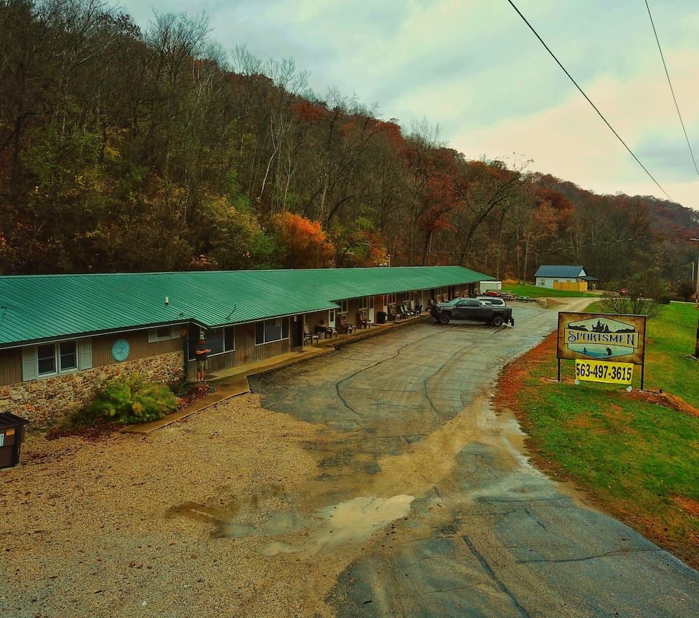 Sportsmen Motel