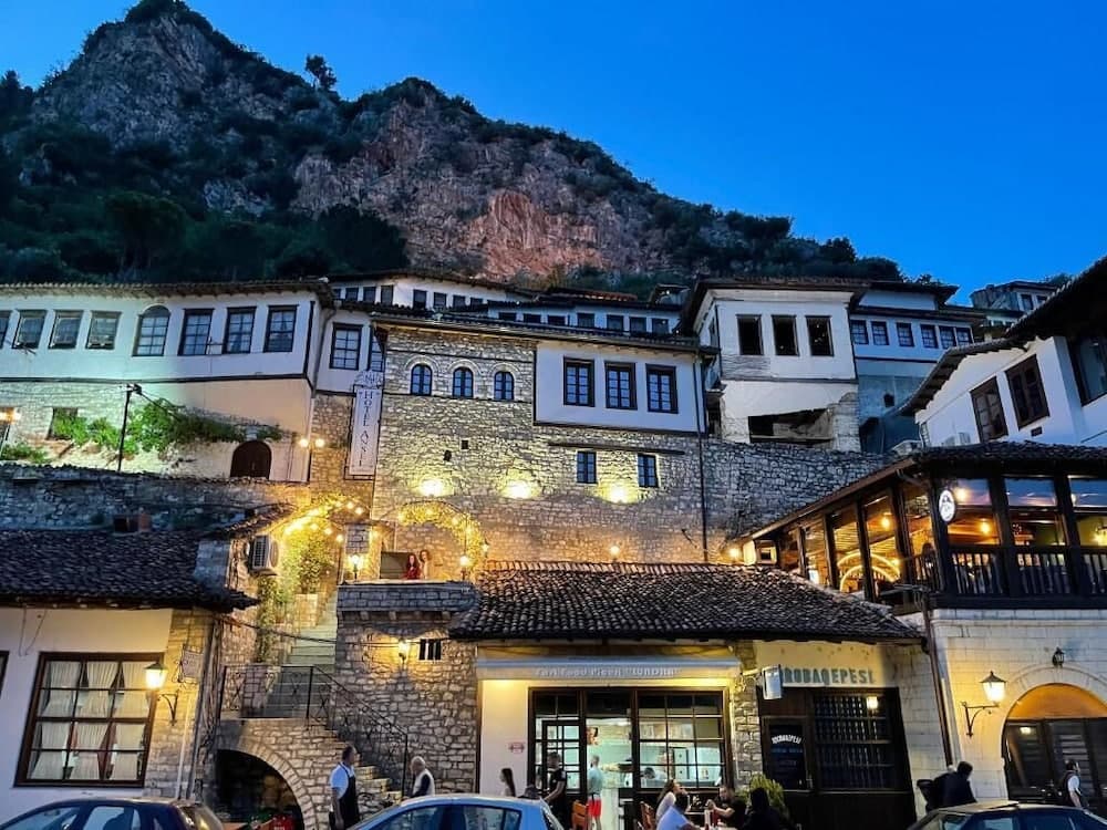 HOTEL & TRADITIONAL FOOD ANSEL