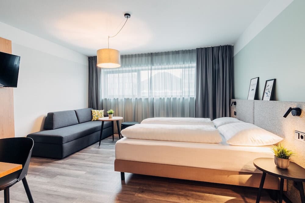 harry's home Salzburg