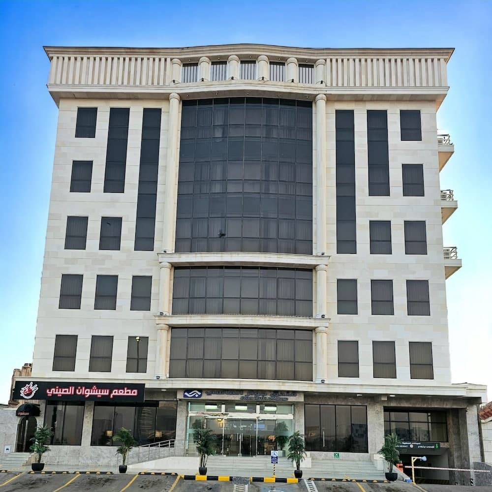 Jiwar Almasi Hotel