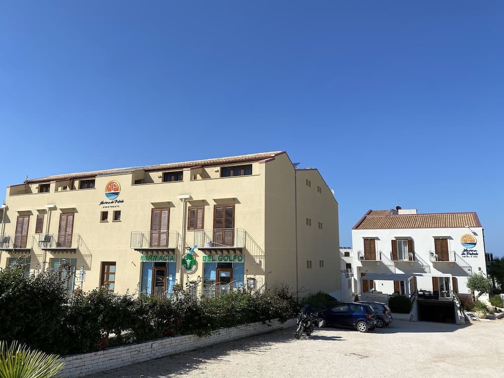 Marina di Petrolo Apartments