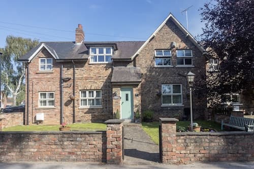 Pinfold Cottage