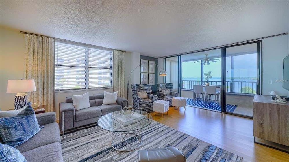 8735 Midnight Pass Road Unit 303b