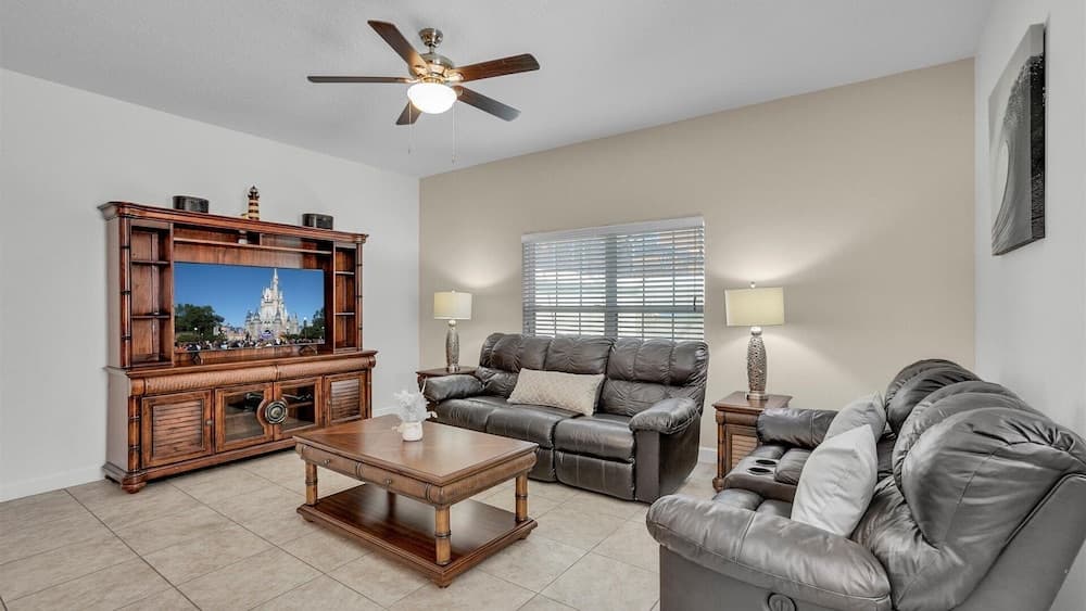8967 cat Palm rd