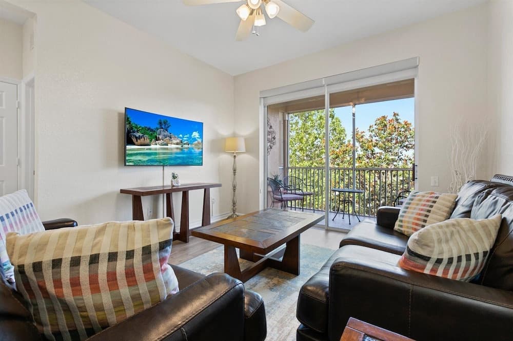 2774 Almaton Loop Unit 403