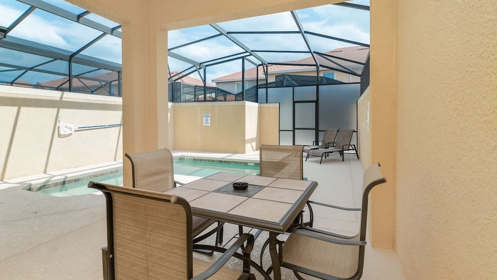 8968 Majesty Palm Road