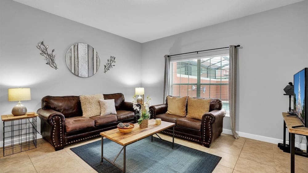 3081 Beach Palm Avenue