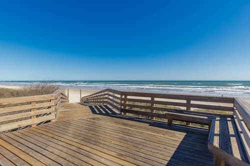 Mermaids Lair by Silver Sands Vacation Rentals