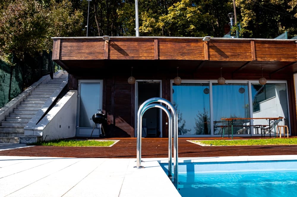 Konaklama yerinin ön cephesi