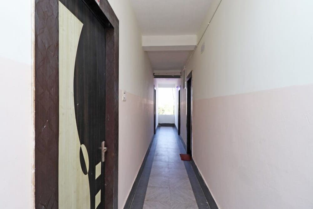 Goroomgo Padoshi Puri