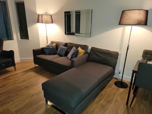 Stunning 2-bed Apartment in Manchester Built 2023