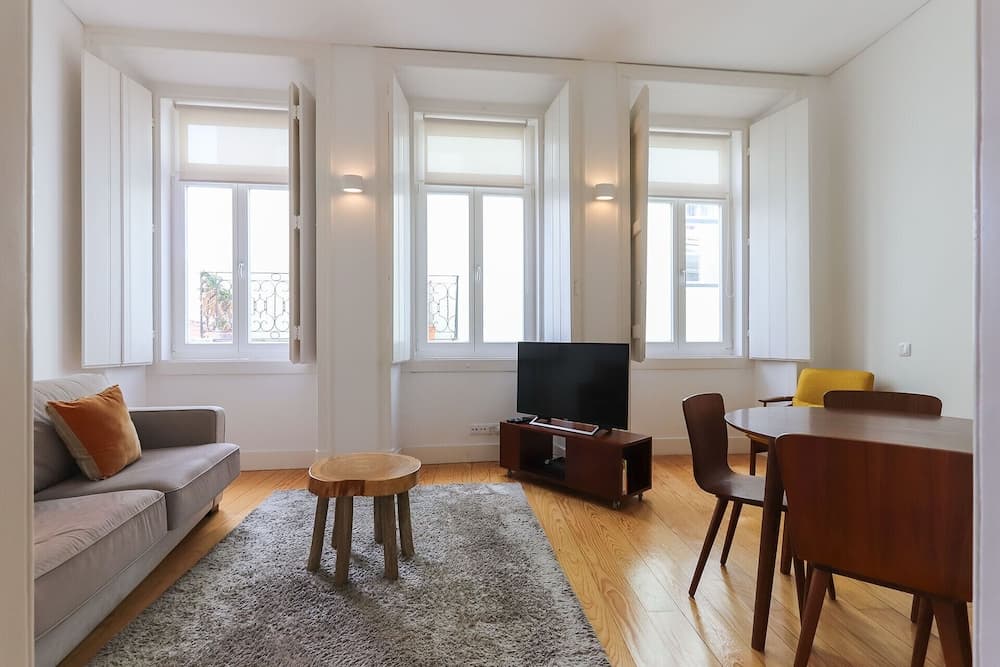 Alfama Deluxe by Homing