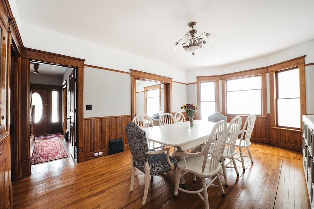 4BDR Broomhead Farmhouse Main House