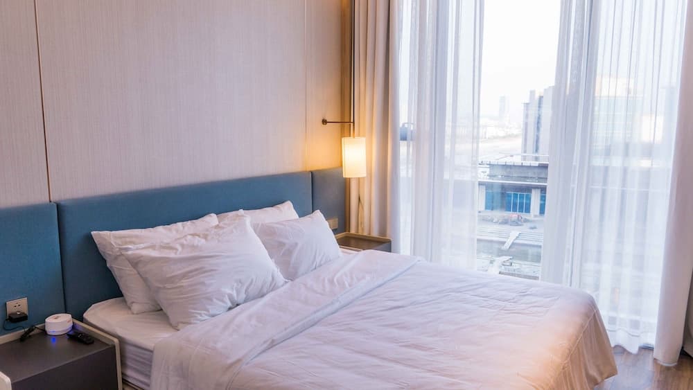 A La Carte Ha Long Bay Apartment Managed by Anstay Residence