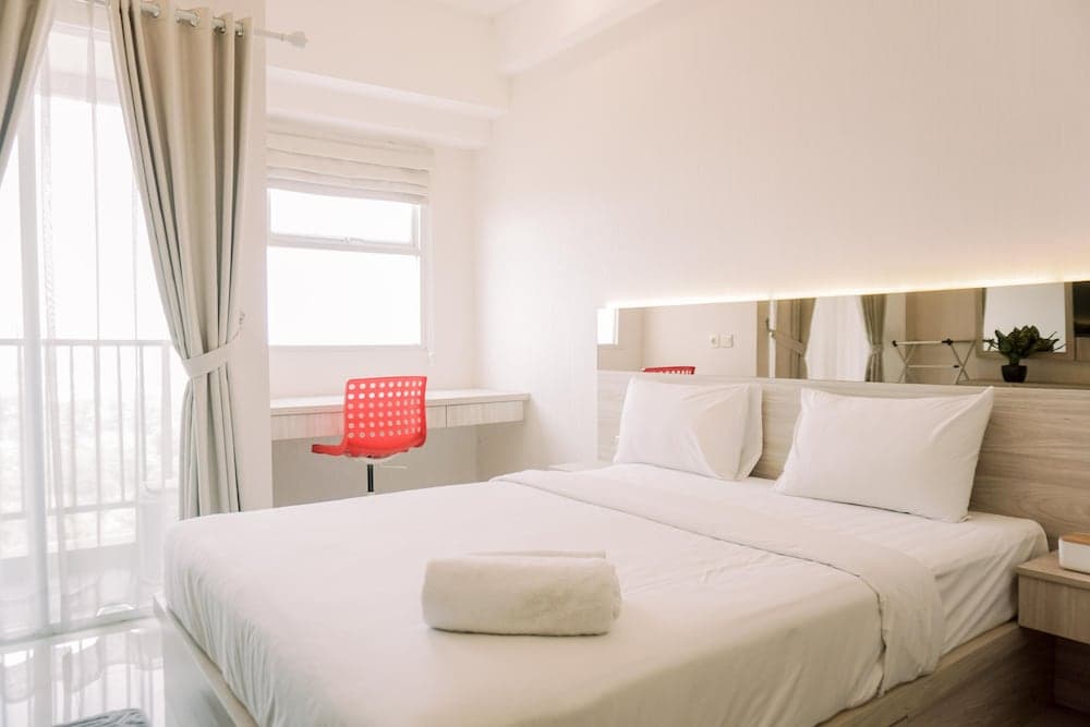 Simply Look Studio At Parkland Avenue Apartment