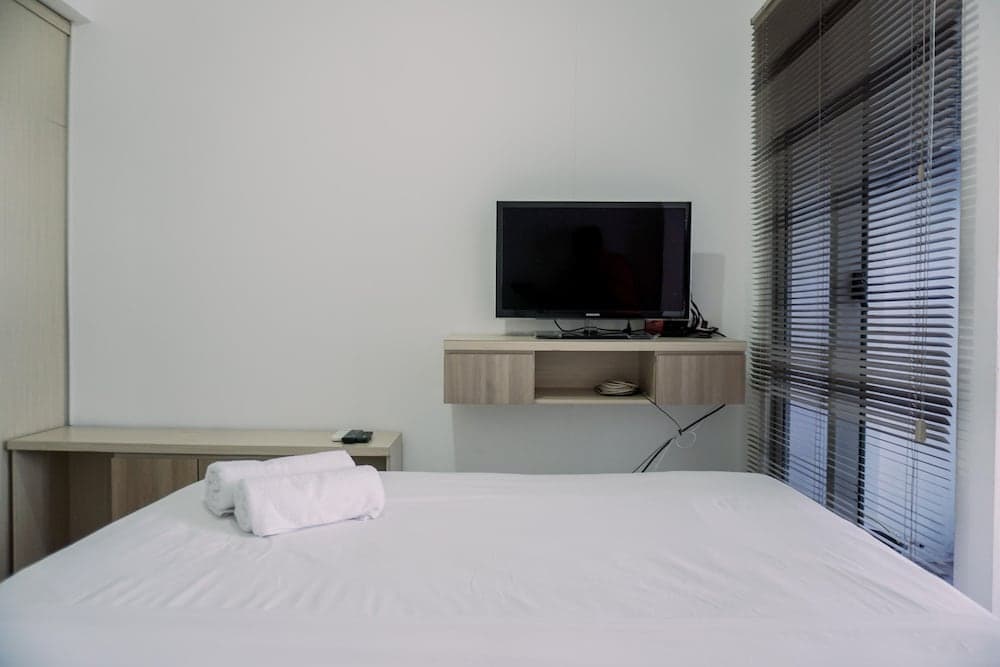 Restful And Homey Studio Apartment M-Town Residence