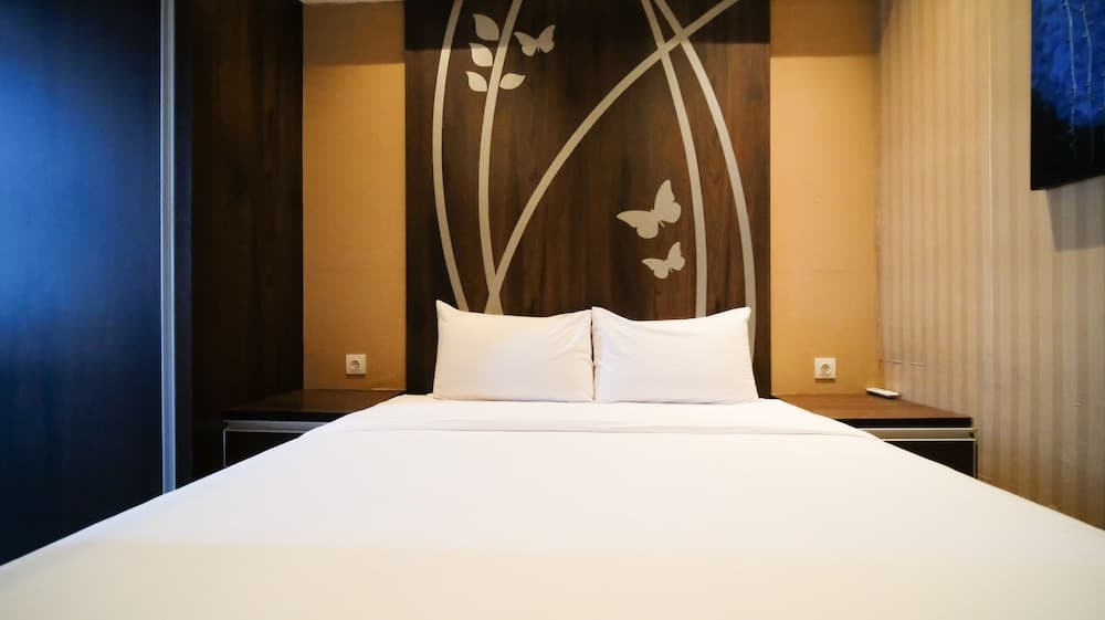 Good Location And Comfy 2Br At Tamansari Papilio Apartment