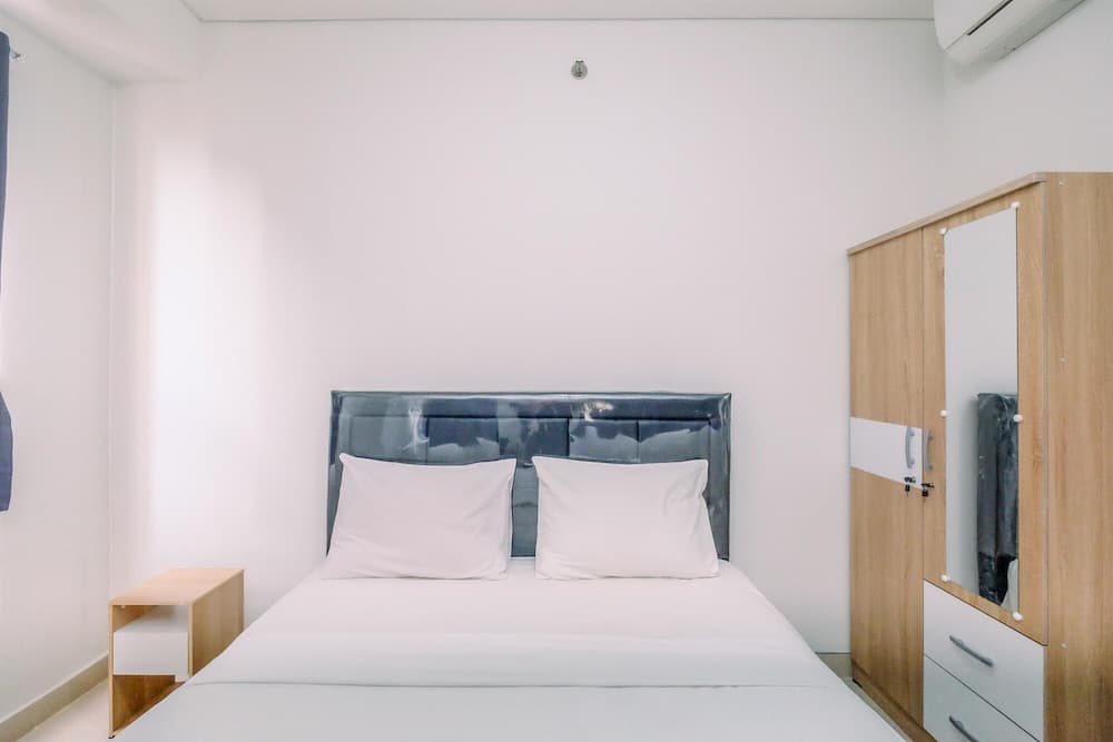 Fully Furnished And Cozy 2Br At Transpark Cibubur Apartment