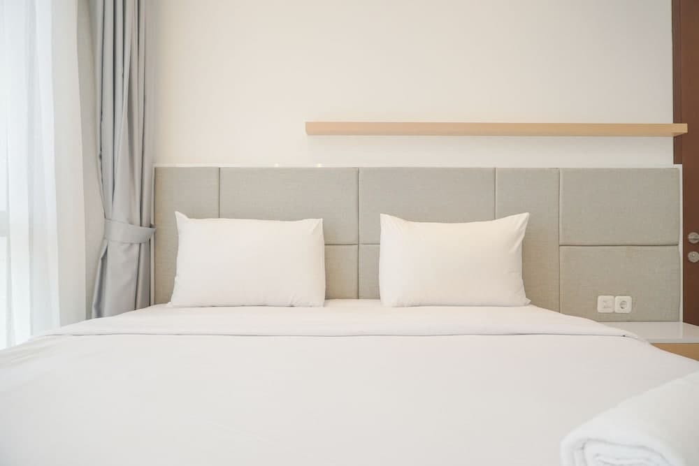 Minimalist And Comfy 1Br Ciputra World 2 Apartment