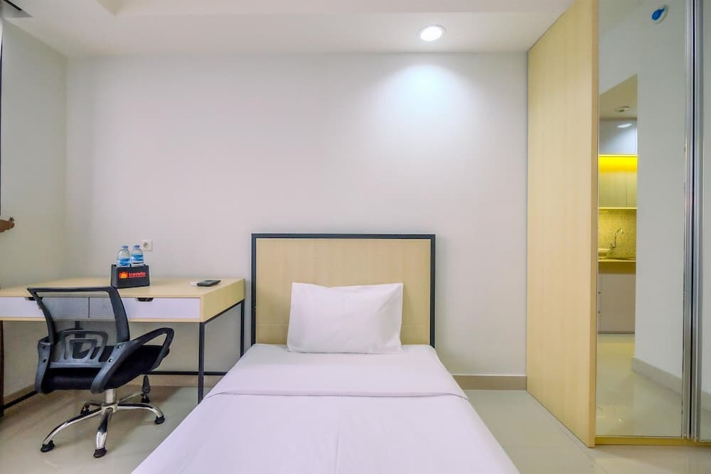 Best Deal And Homey Studio Evenciio Margonda Apartment