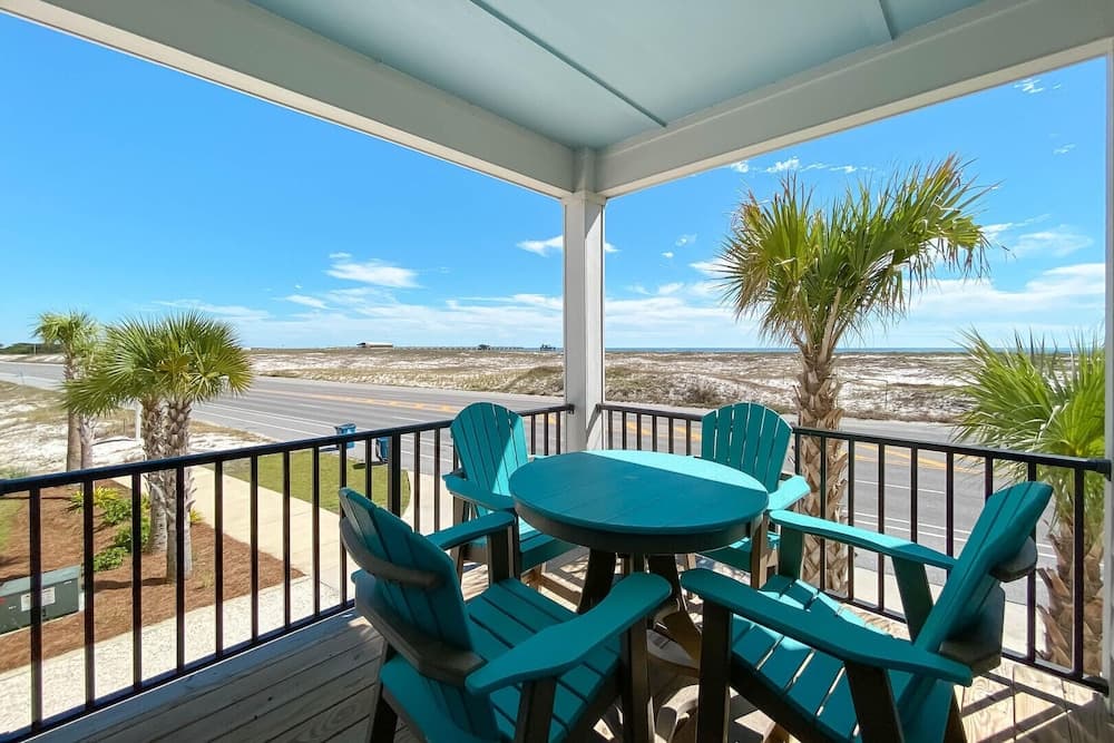 New Coastal Cottage w/ Gulf View, Shared Pool