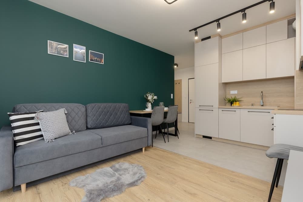 Goodnight Apartment by Renters