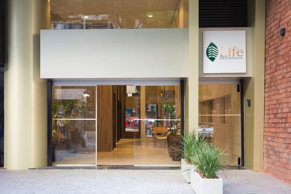 Life Residence