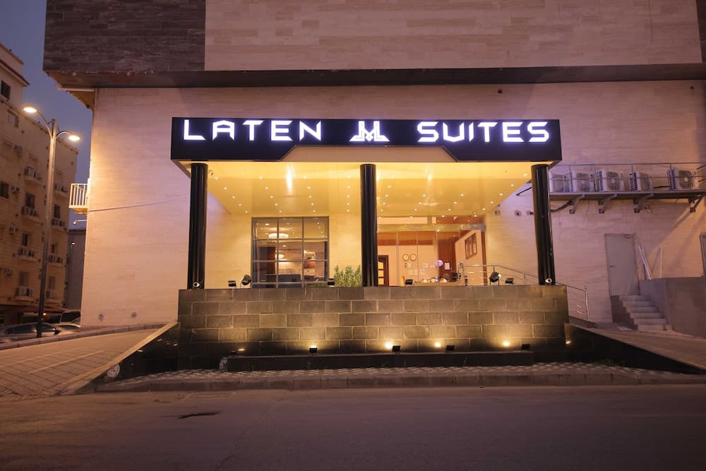 Laten Suites Al Salim Plaza