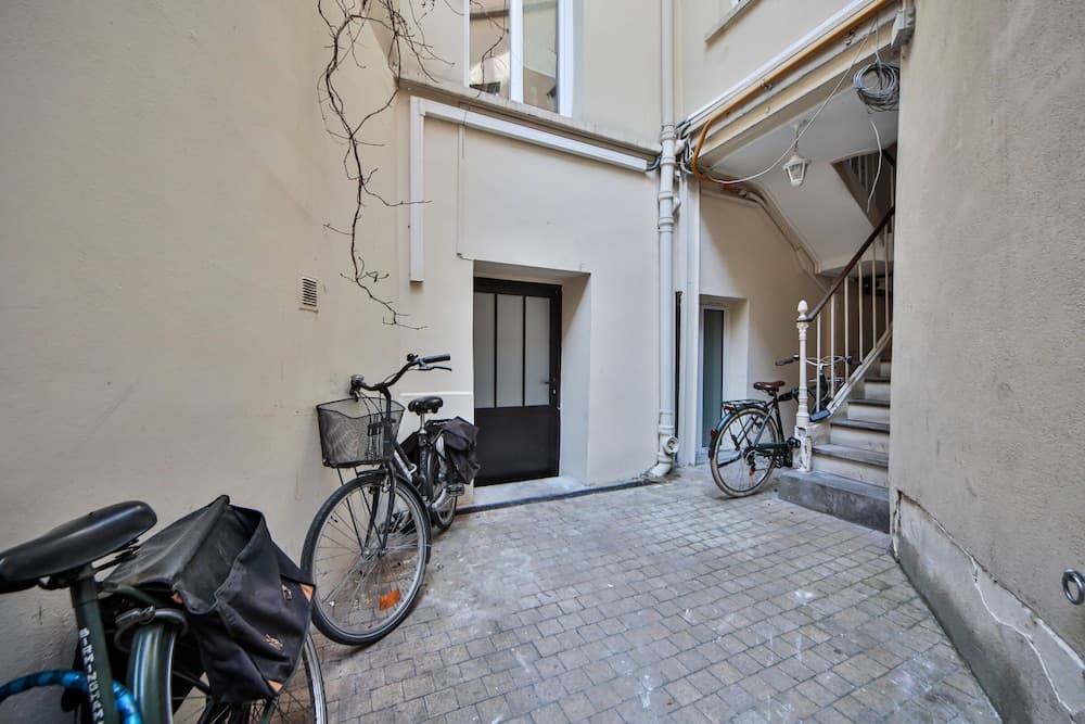 Blue Night International 49