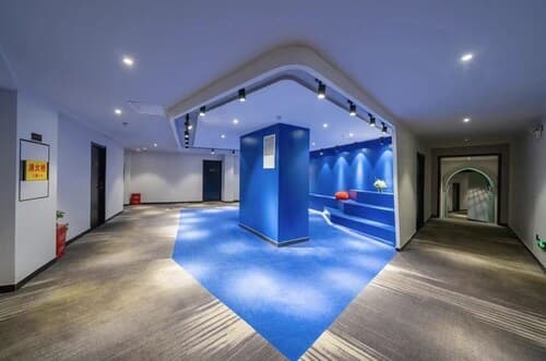 Heli Hotel