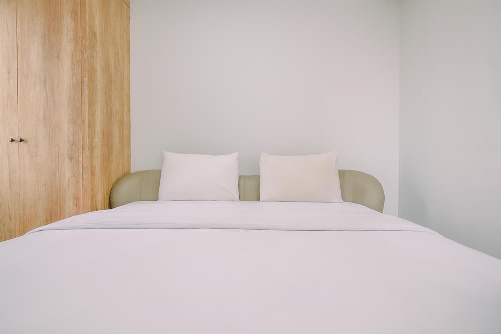 Modern Look And Comfy 2Br Transpark Cibubur Apartment