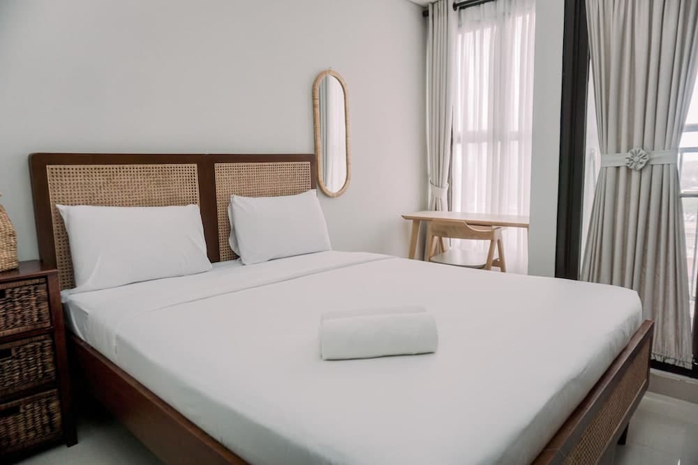 Homey And Enjoy Living Studio Transpark Bintaro Apartment