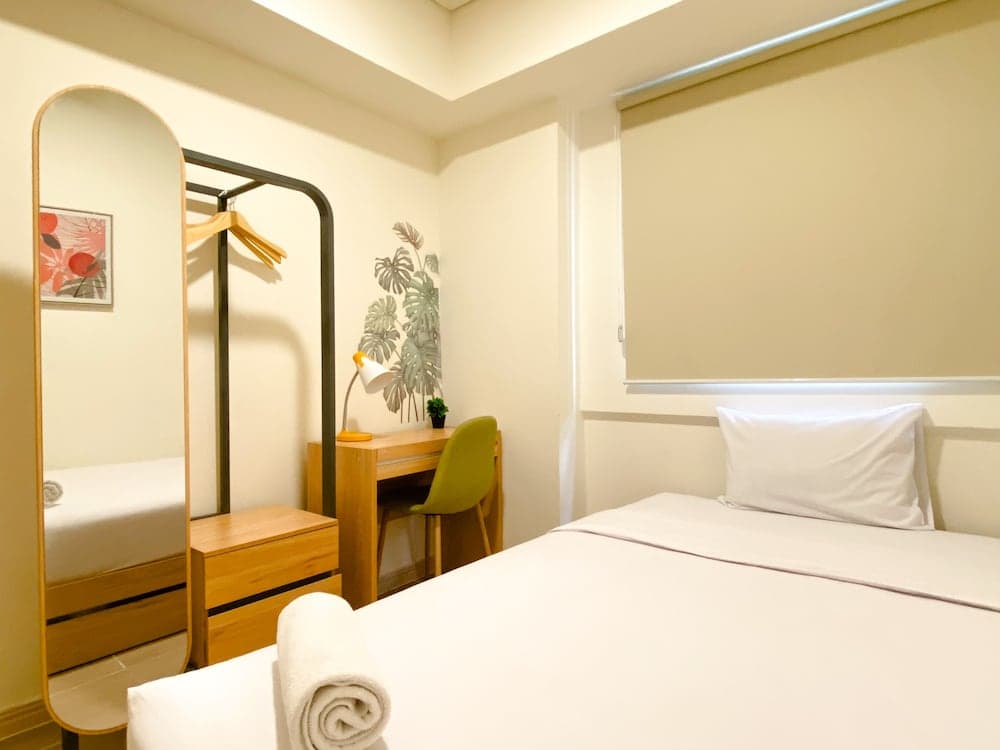 Spacious And Homey 2Br At Meikarta Apartment