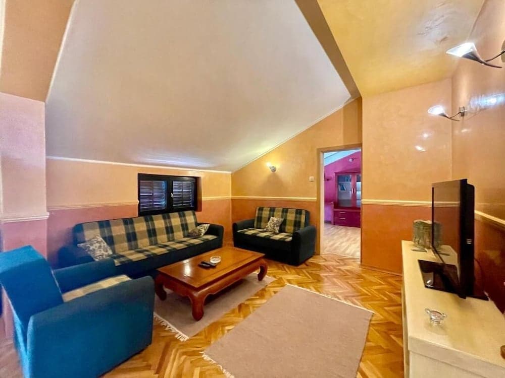 Family Two Bedroom Apartment Dubovica