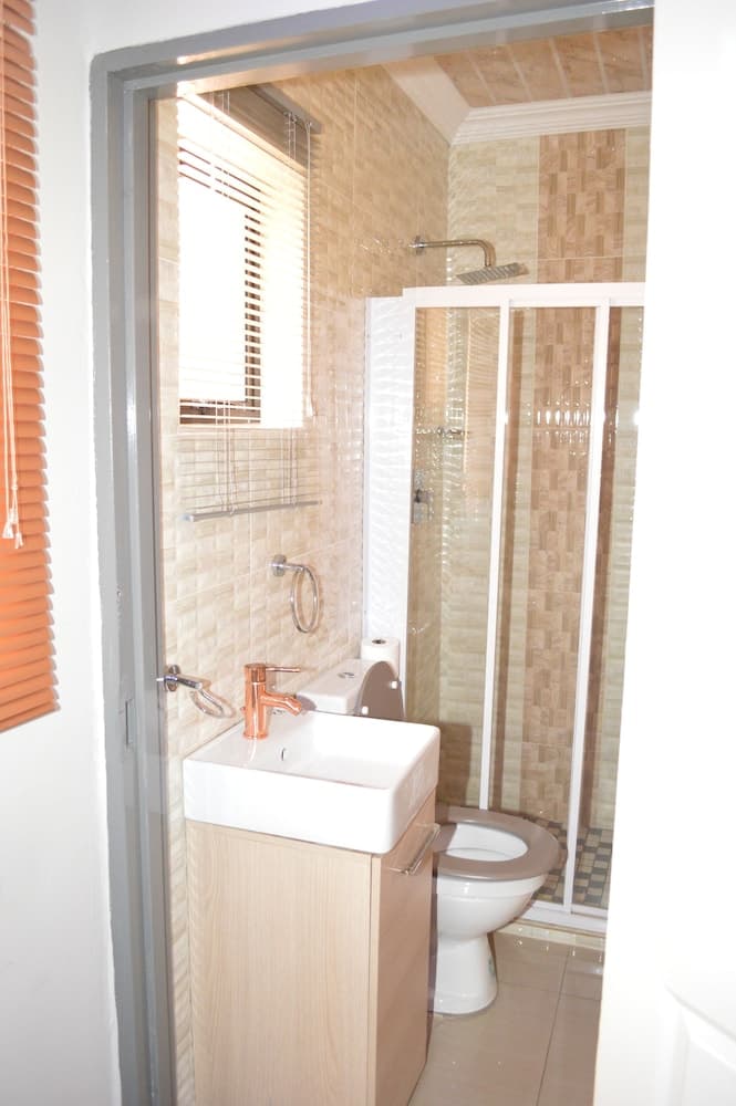 Emirates Garden Lodge