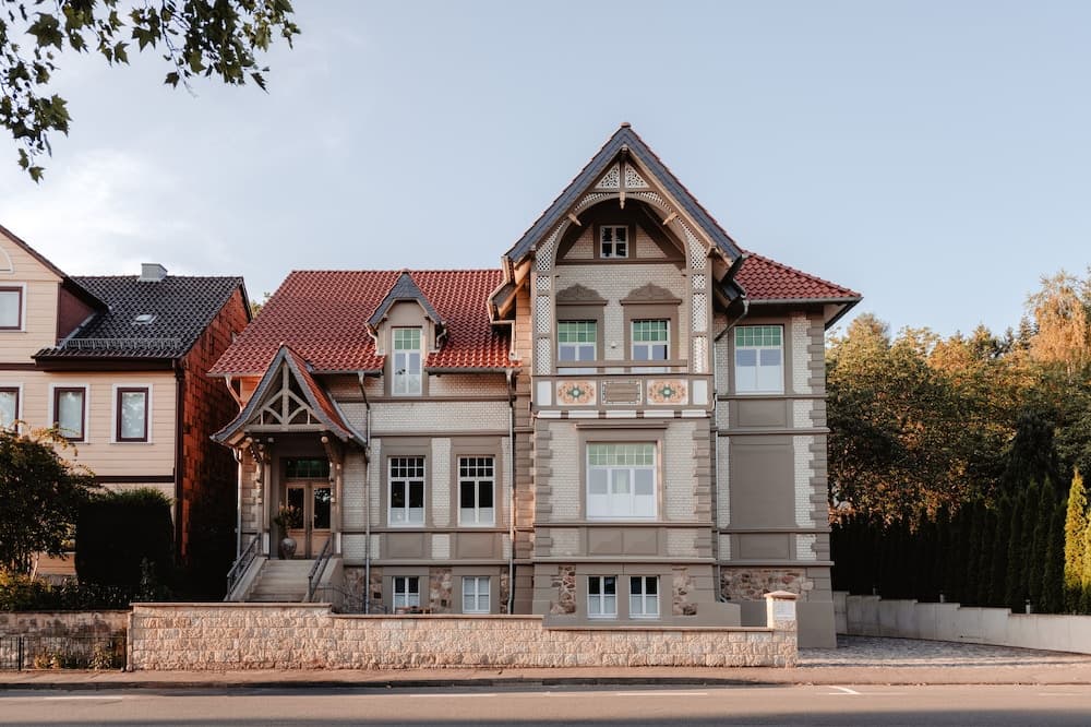 First Wohnen GmbH