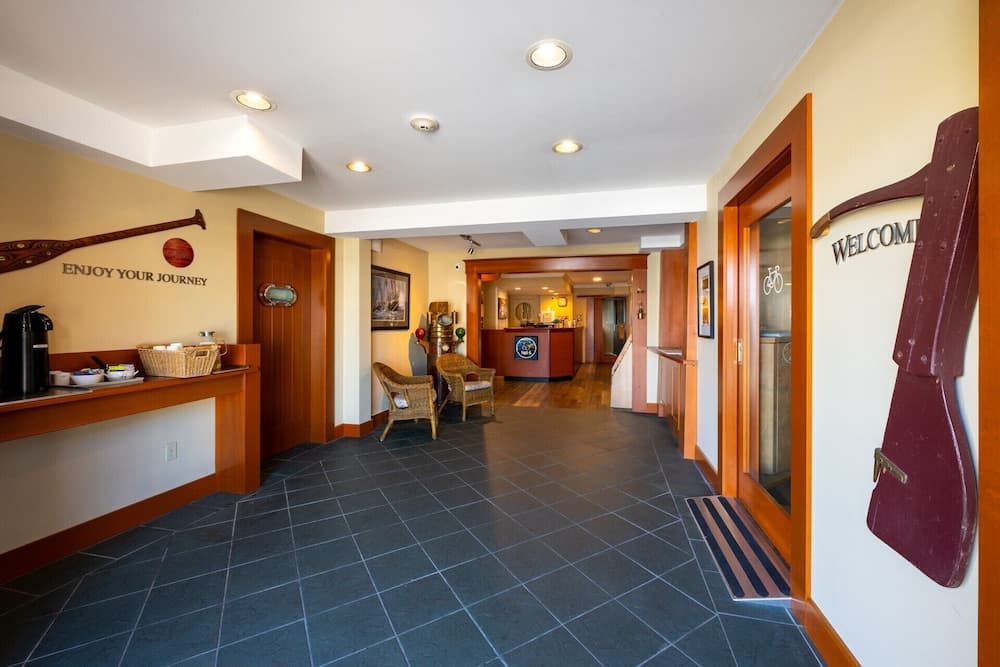 Sidney Waterfront Inn & Suites