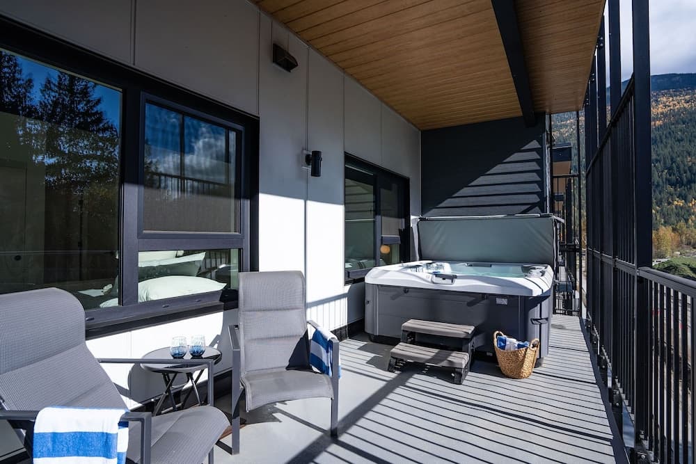 Mountainview Escape Revelstoke Vacations