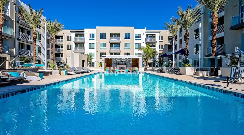 Global Luxury Suites Irvine
