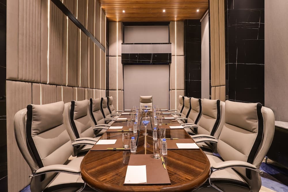 Lemon Tree Premier Malad Mumbai