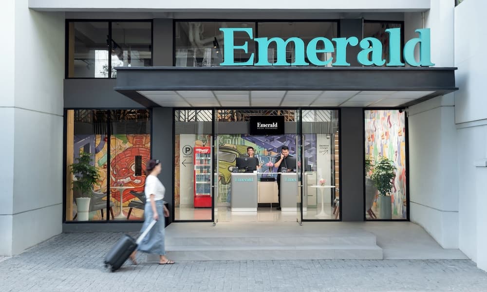 Emerald Hotel Residence