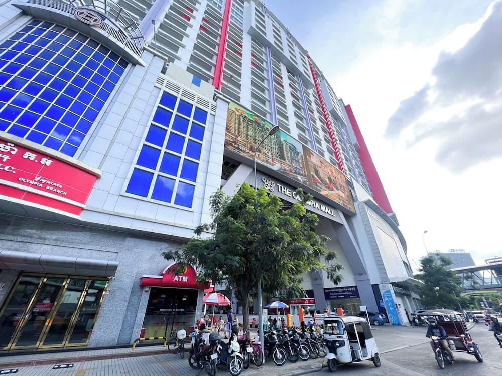 Olympia City Suite by Soben Homes