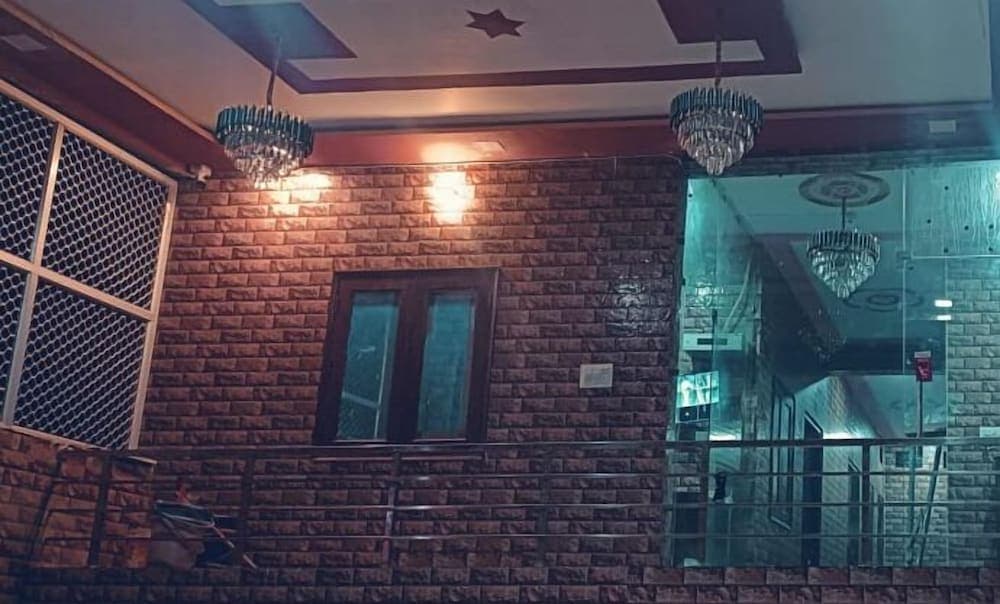 Shri Laddu Gopal Guest House